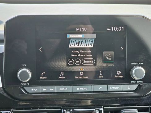 Used 2024 Nissan Pathfinder SV w/ Lighting Package (N92) AWD/4WD image 41