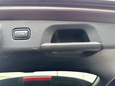 Used 2021 Hyundai Palisade Limited image 12