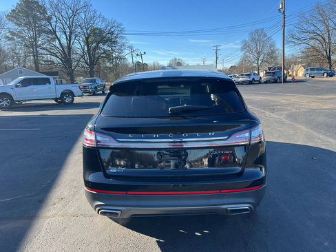 Used 2020 Lincoln Nautilus Premier w/ Equipment Group 101A image 6