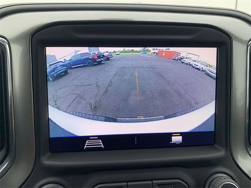 Used 2022 Chevrolet Silverado 2500 LT w/ Convenience Package image 14