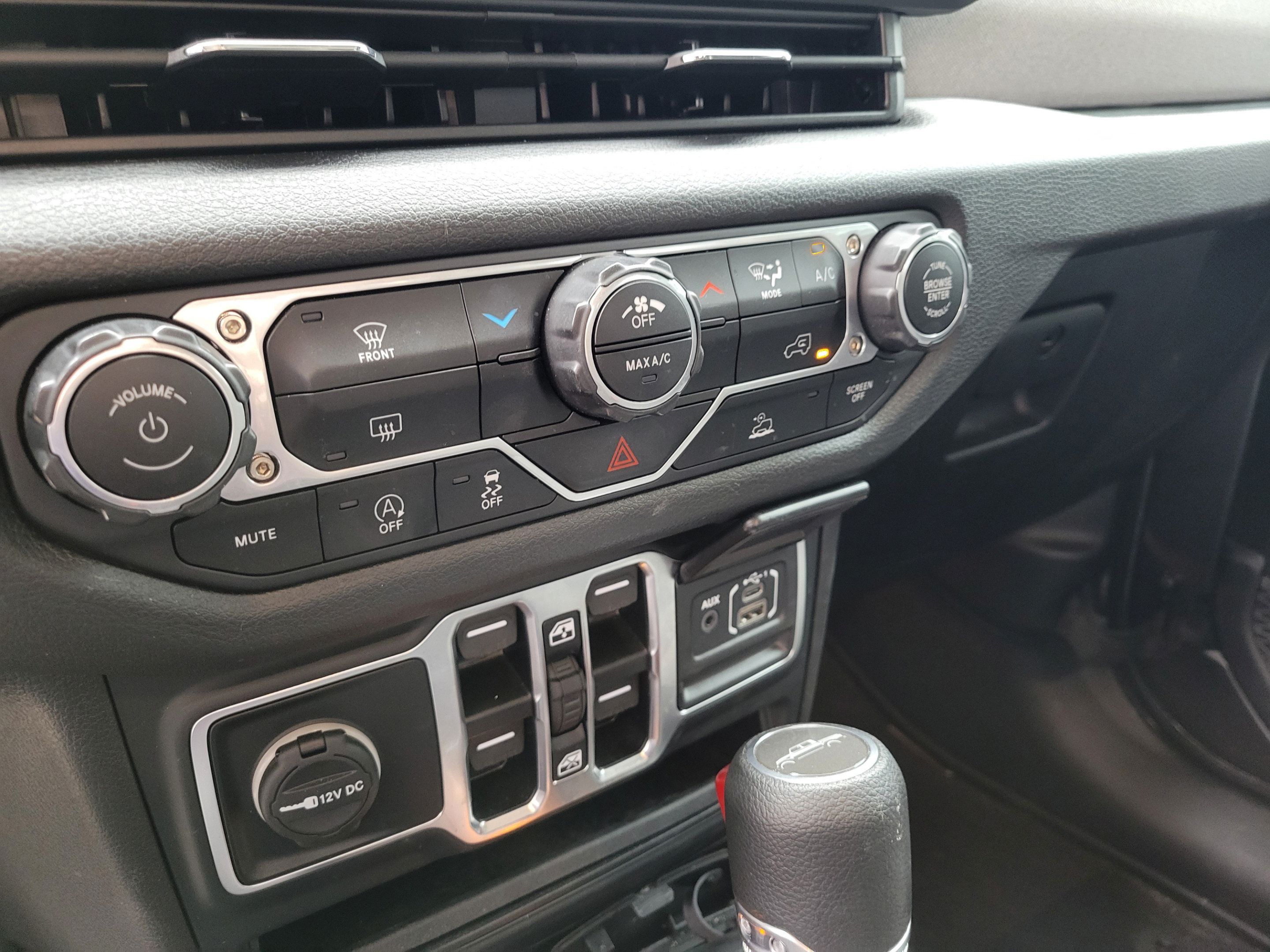 Used 2025 Jeep Gladiator Sport AWD/4WD image 20