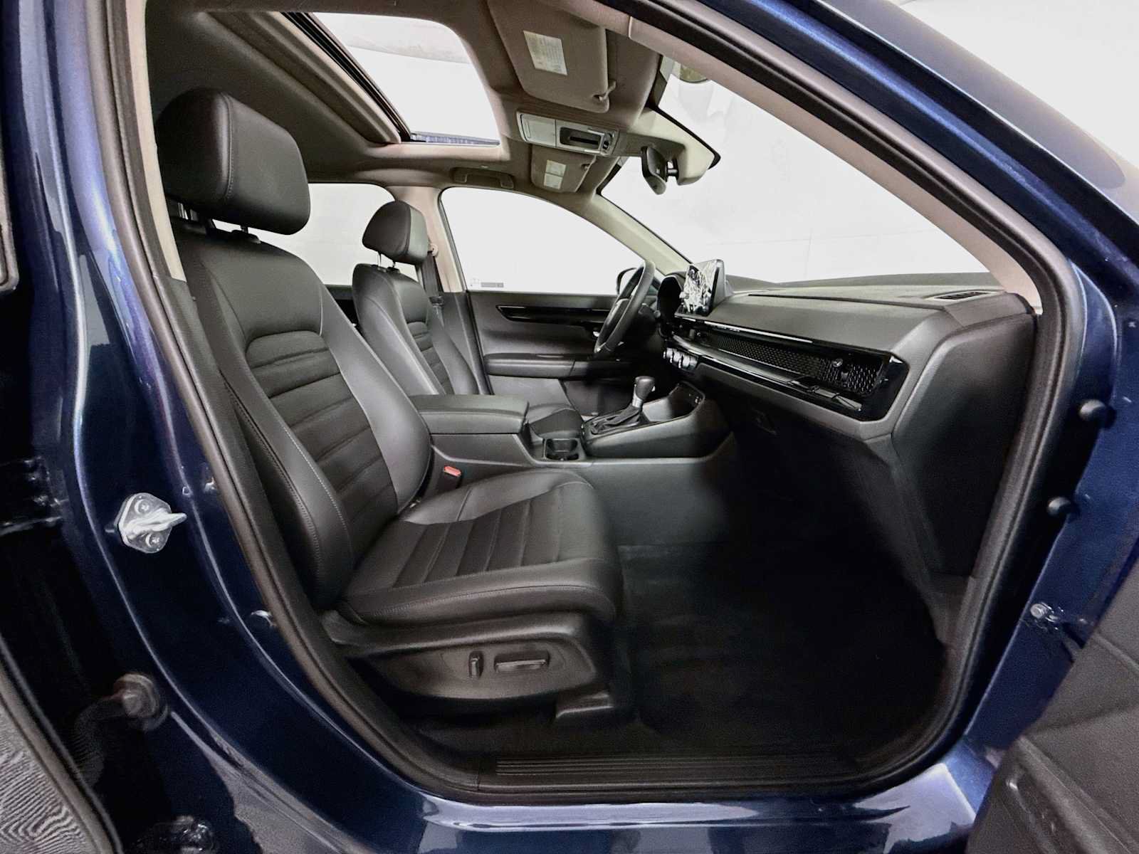Used 2024 Honda CR-V EX-L image 24