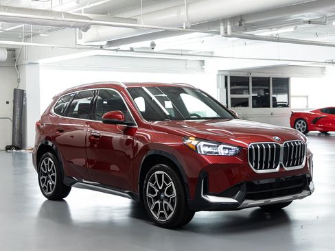 Used 2026 BMW X1 xDrive28i AWD/4WD image 6