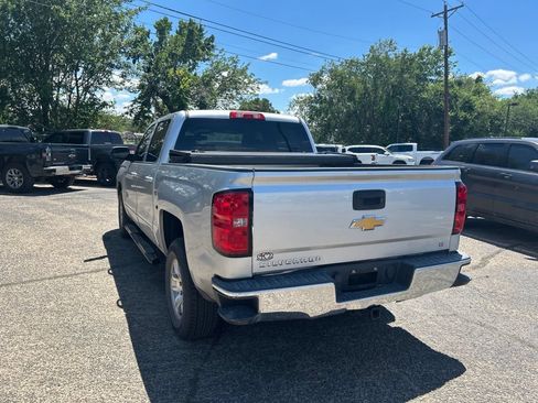 Used 2018 Chevrolet Silverado 1500 LT w/ LT Eassist Package RWD image 4