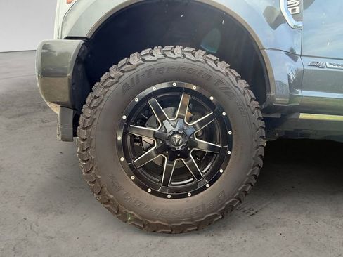 Used 2017 Ford F350 Platinum w/ Platinum Ultimate Package image 9