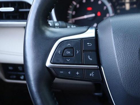 Used 2021 Toyota Highlander Platinum image 14