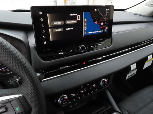 New 2026 Mitsubishi Outlander AWD image 17