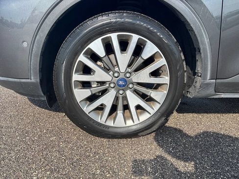 Used 2020 Ford Escape Titanium AWD/4WD image 29