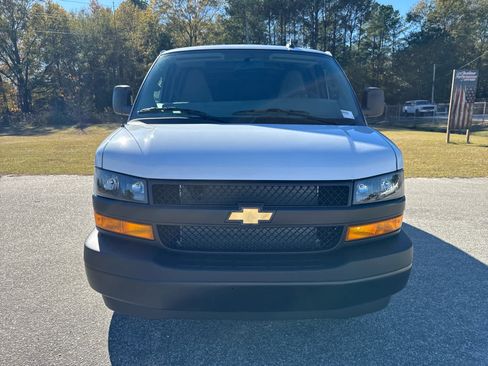 New 2025 Chevrolet Express 2500 image 11