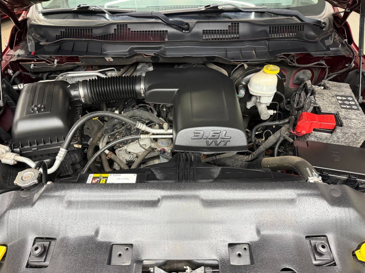 Used 2018 RAM 1500 Express w/ Express Value Package AWD/4WD image 7