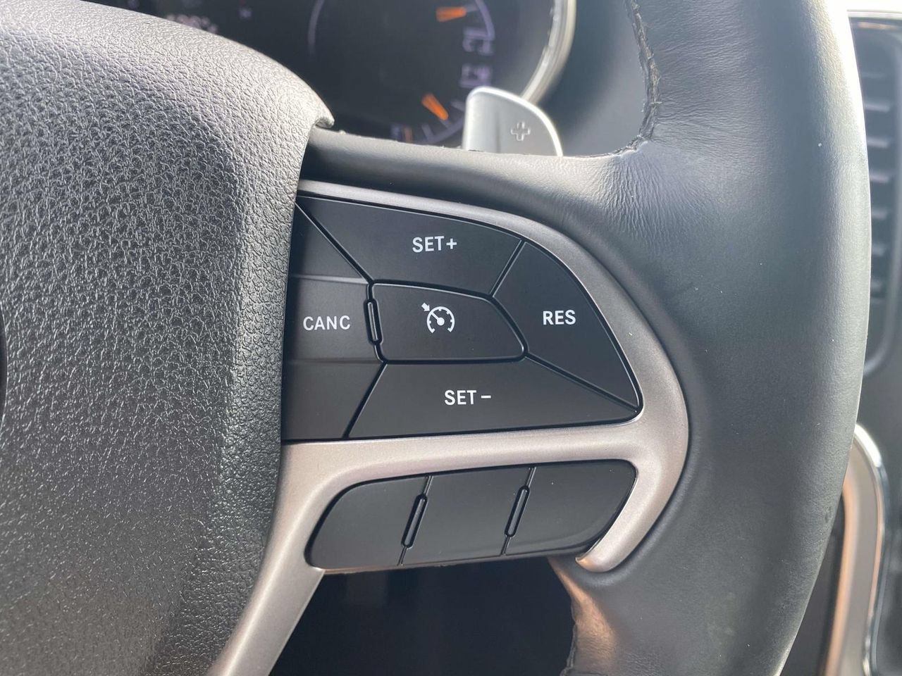 Used 2017 Jeep Grand Cherokee Altitude AWD/4WD image 30