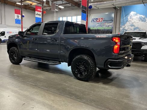 Used 2019 Chevrolet Silverado 1500 LT Trail Boss AWD/4WD image 3
