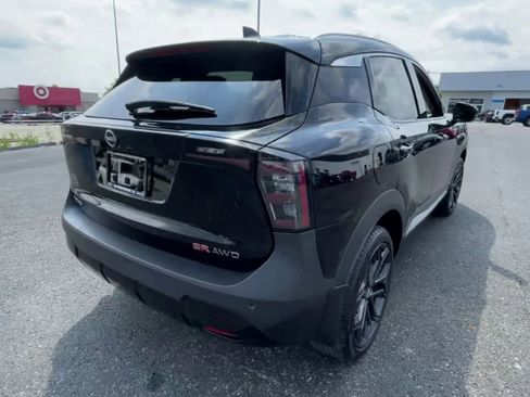 Used 2025 Nissan Kicks SR AWD/4WD image 9