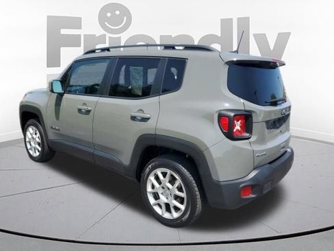 Used 2021 Jeep Renegade Latitude w/ Convenience Group AWD/4WD image 3