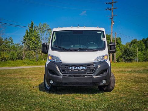 New 2026 RAM ProMaster 1500 w/ Convenience Group FWD image 8