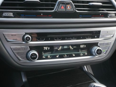 Used 2019 BMW 740i 740i w/ M Sport Package image 26