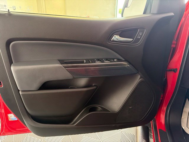 Used 2018 Chevrolet Colorado Z71 AWD/4WD image 21