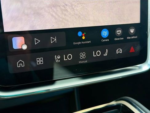 Used 2025 Volvo EX90 Ultra image 32