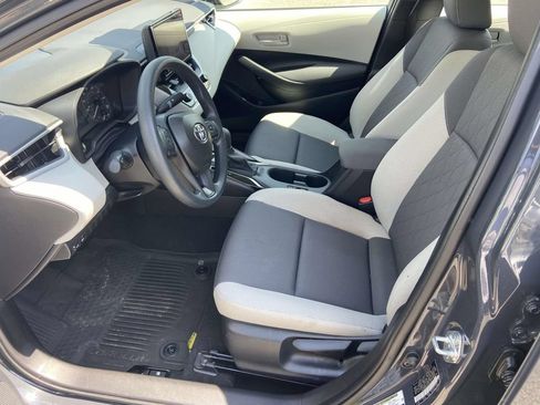 Used 2025 Toyota Corolla LE FWD image 19