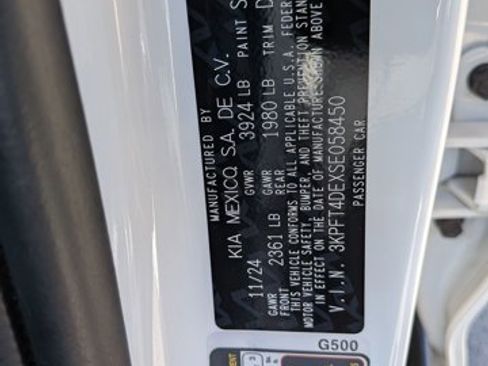 Used 2025 Kia K4 LXS image 23