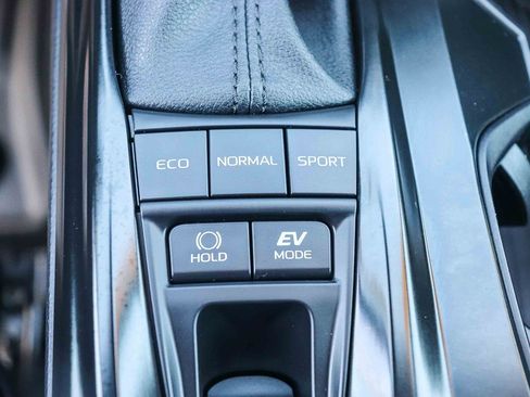 Certified 2025 Toyota Camry SE FWD image 28