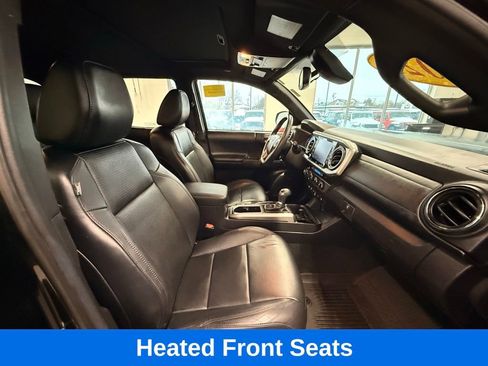 Used 2021 Toyota Tacoma Limited image 15