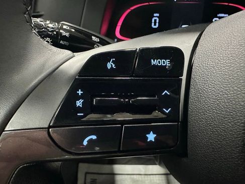 Used 2025 Hyundai Elantra Sport image 18