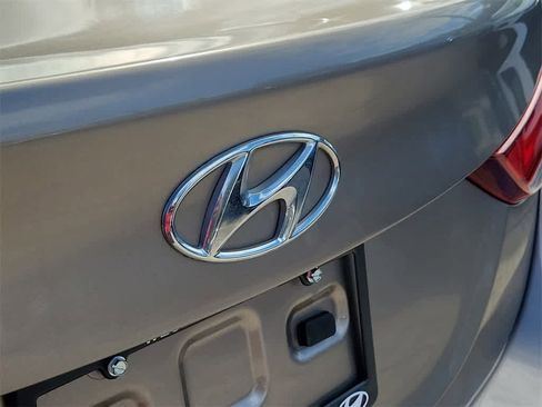 Used 2014 Hyundai Elantra SE w/ Option Group 02 image 7