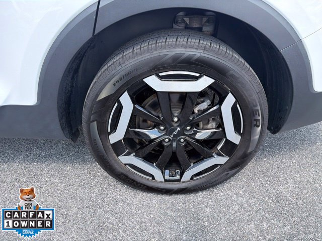 Used 2024 Kia Telluride EX w/ EX Captain's Chair Package AWD/4WD image 13