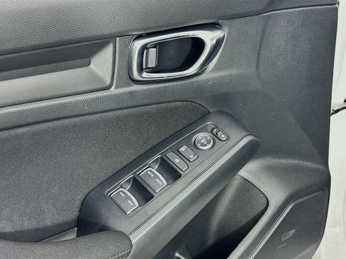 Used 2025 Honda Civic Sport image 15