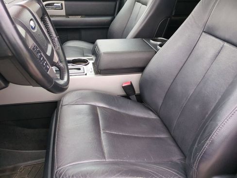 Used 2015 Ford Expedition Limited w/ Equipment Group 301A AWD/4WD image 16