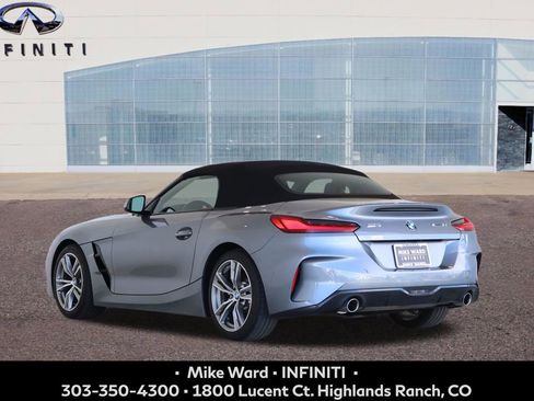 Used 2025 BMW Z4 sDrive30i image 3