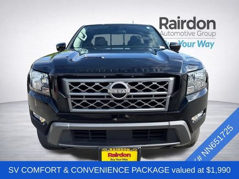 Used 2022 Nissan Frontier SV AWD/4WD image 2