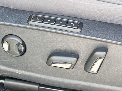 Certified 2023 Volkswagen ID.4 S RWD image 10