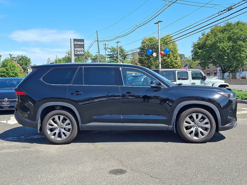 Used 2025 Toyota Grand Highlander AWD image 8
