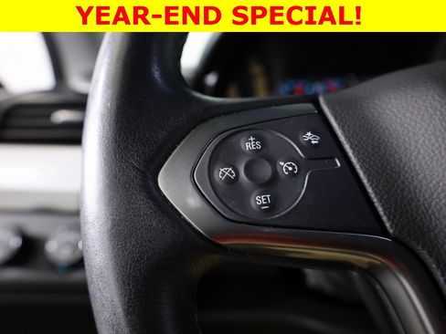 Used 2018 Chevrolet Suburban LT image 21