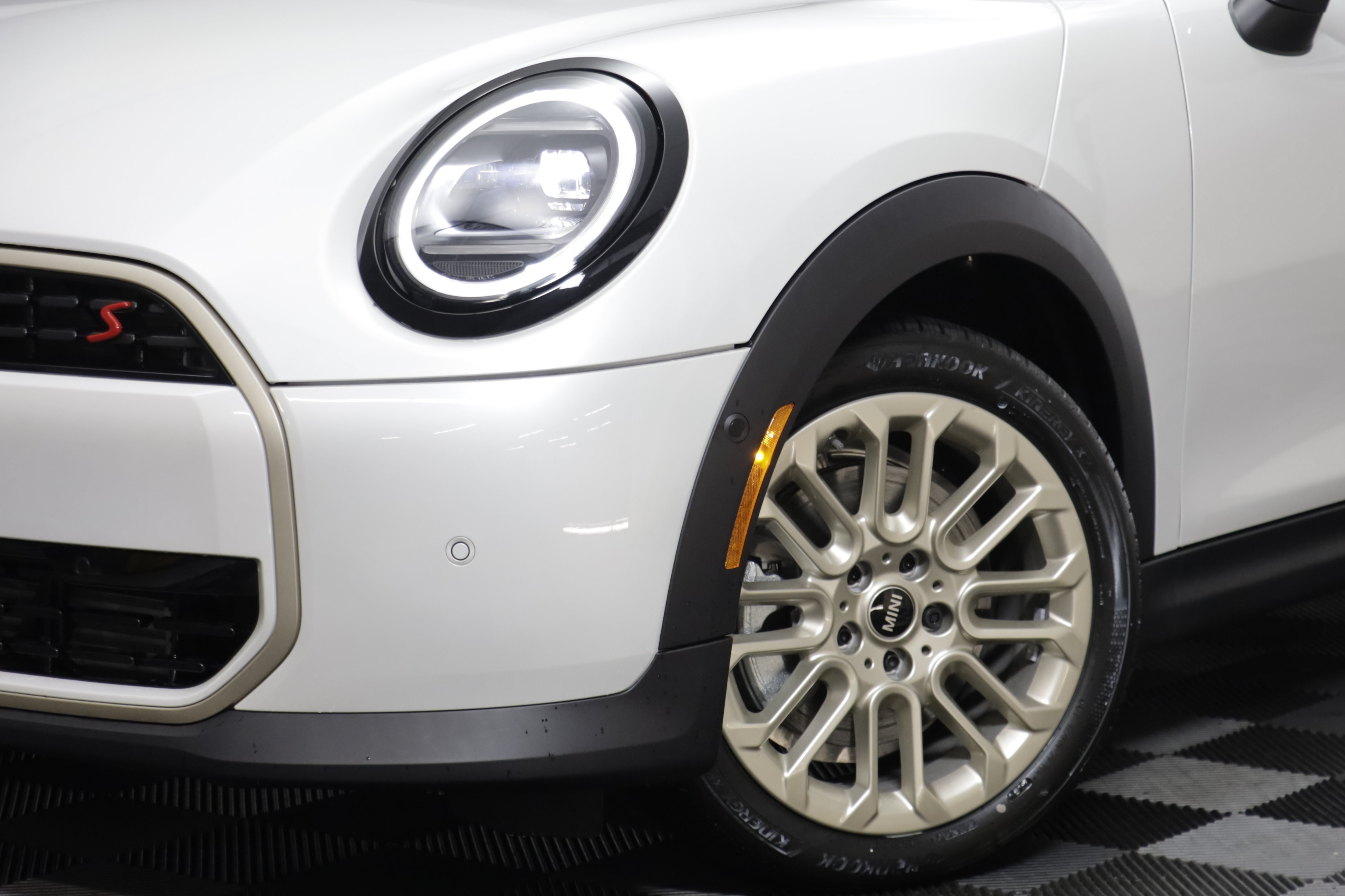 New 2026 MINI Cooper S FWD image 4
