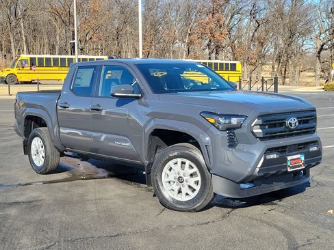 New 2026 Toyota Tacoma SR5 image 31