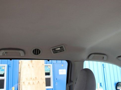 Used 2013 Toyota Sienna LE image 18