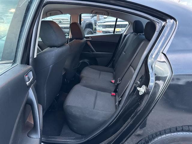 Used 2013 MAZDA MAZDA3 i Sport FWD image 12