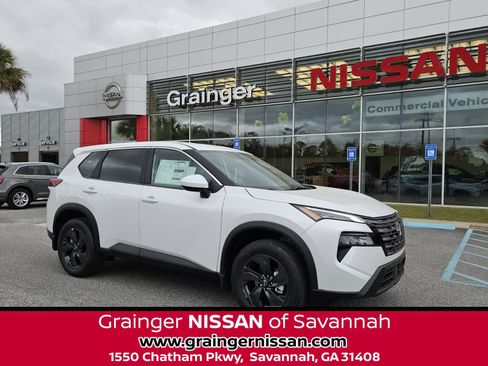 New 2026 Nissan Rogue SV FWD image 1
