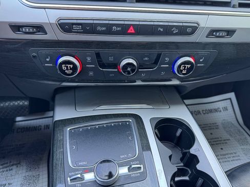 Used 2019 Audi Q7 2.0T Premium w/ Convenience Package AWD/4WD image 19