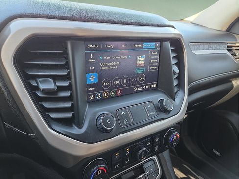 Certified 2020 GMC Acadia Denali w/ LPO, Floor Liner Package image 17