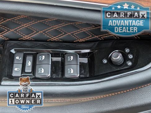 Used 2022 Jeep Grand Cherokee Summit AWD/4WD image 19