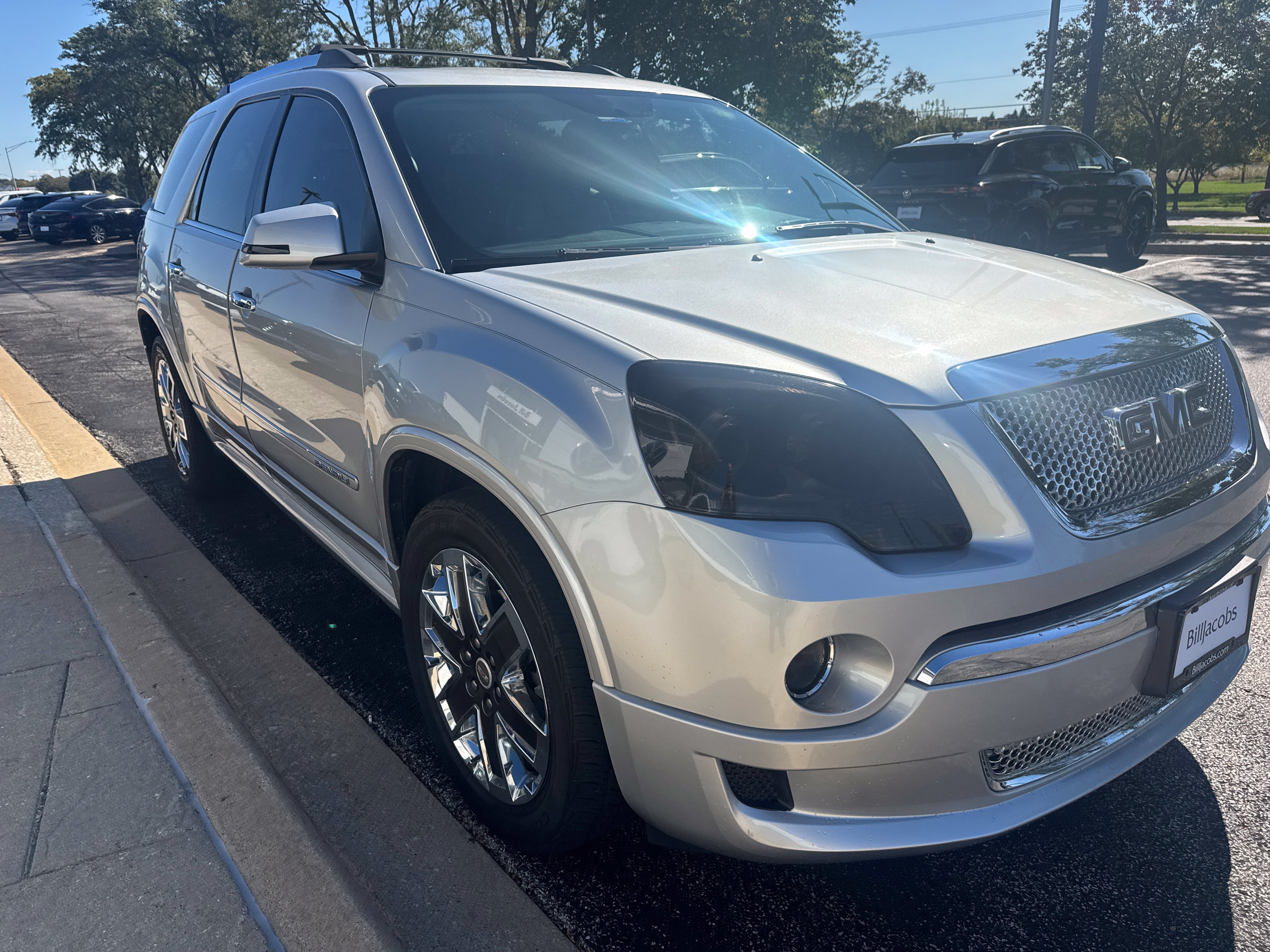 Used 2012 GMC Acadia Denali FWD image 8
