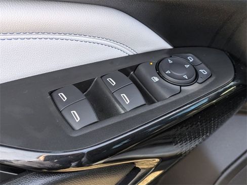 New 2026 Chevrolet Trax LT image 9