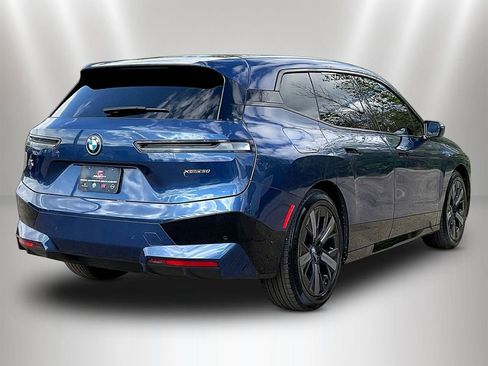 Used 2023 BMW iX xDrive50 w/ Premium Package AWD/4WD image 6