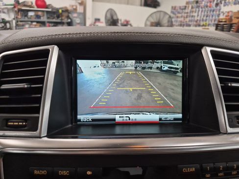 Used 2014 Mercedes-Benz GL 450 4MATIC image 39