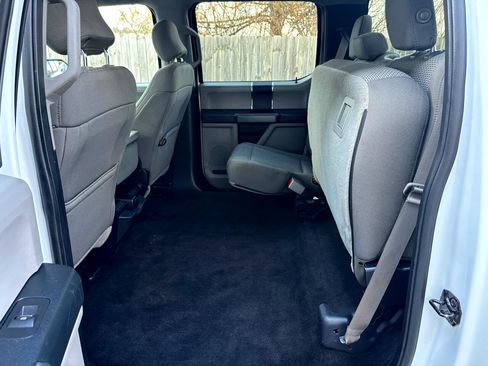 Used 2017 Ford F150 XLT image 29