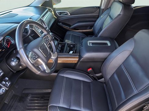 Used 2020 GMC Yukon Denali w/ Open Road Package image 12